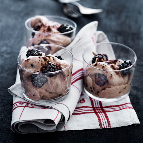 Bromb+ªr med chokoladecreme_600x600px